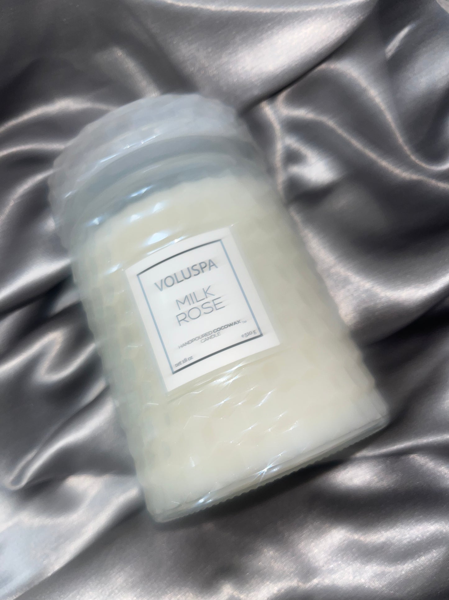 Voluspa - Milk Rose - Large Jar Candle